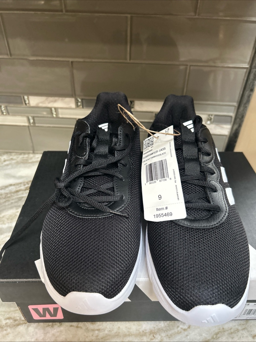 Adias Cloudfoam Flex  Laces Size 9 Wide Women Black & White New Box